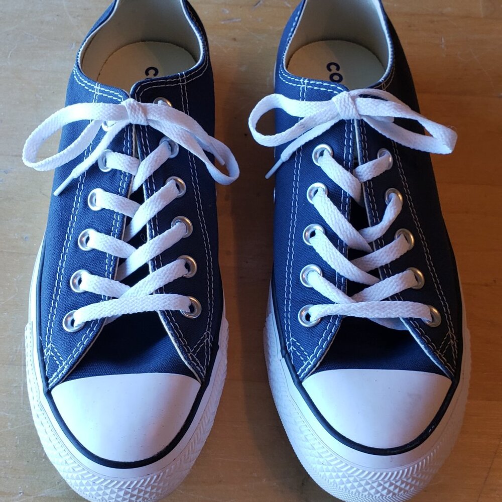 Converse Allstar BRAND NEW NEVER WORN Womens size 9 Mens  size 7